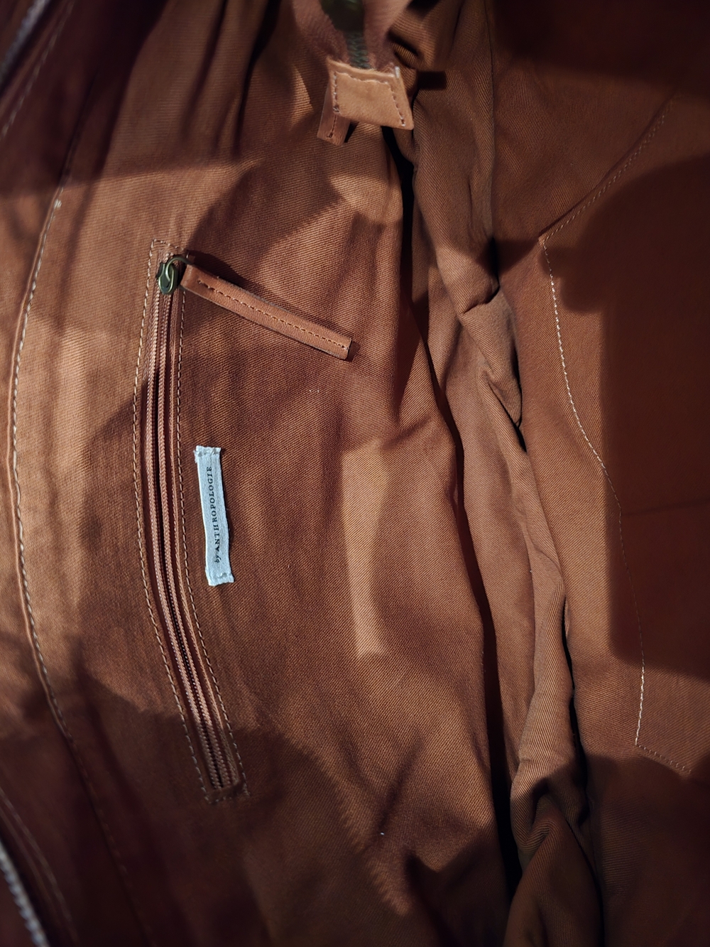 Round Leather Shoulder Bag in Cognac - Picture 6 of 12